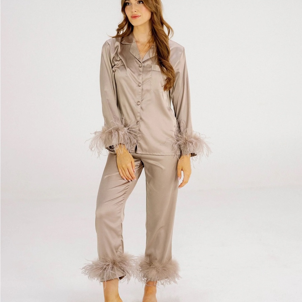 Bon Viviann Truffle Feather Trim Satin Pajama Set NWT
